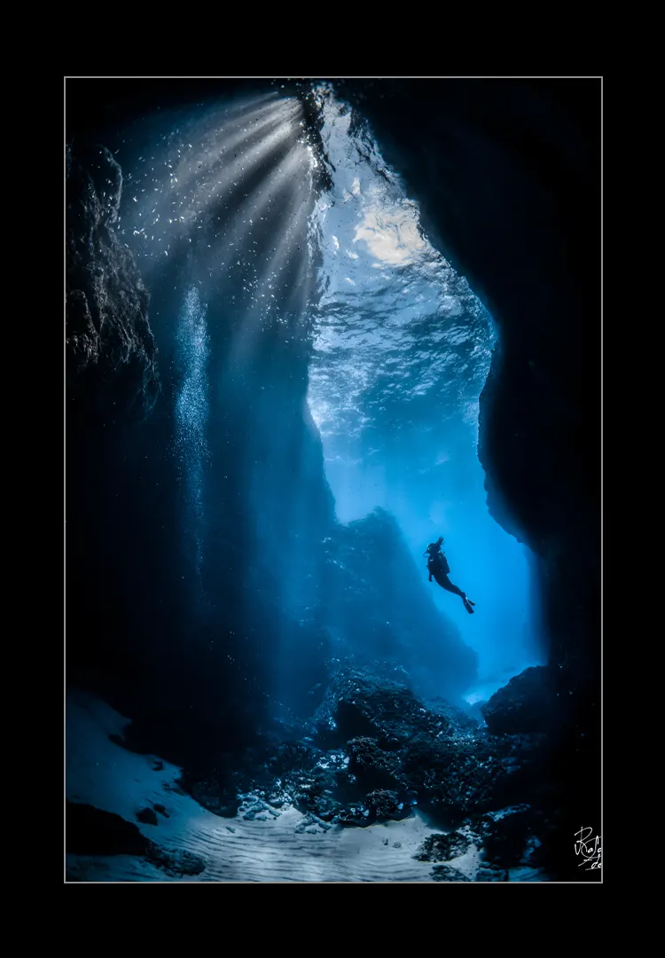 Blue-Lights.webp Blue lights - Imagen 1